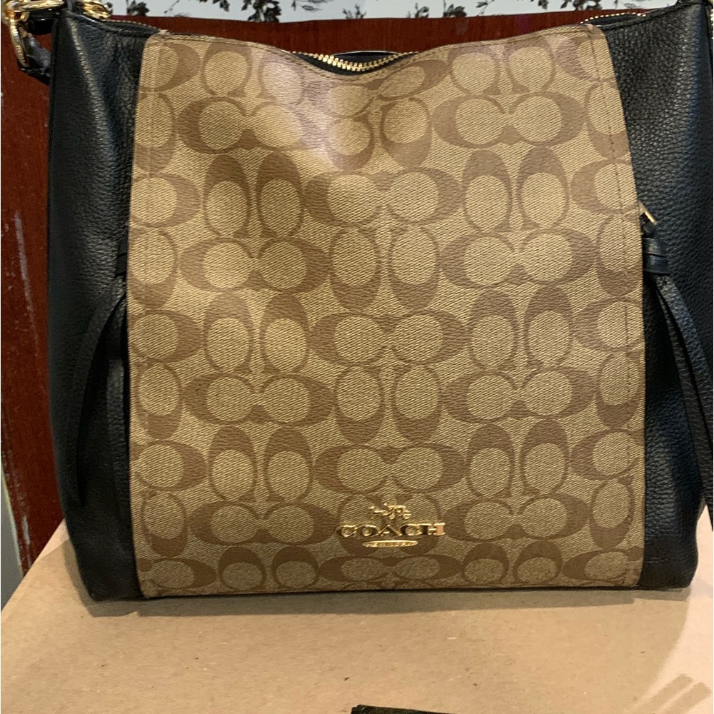 USED COACH PURSE